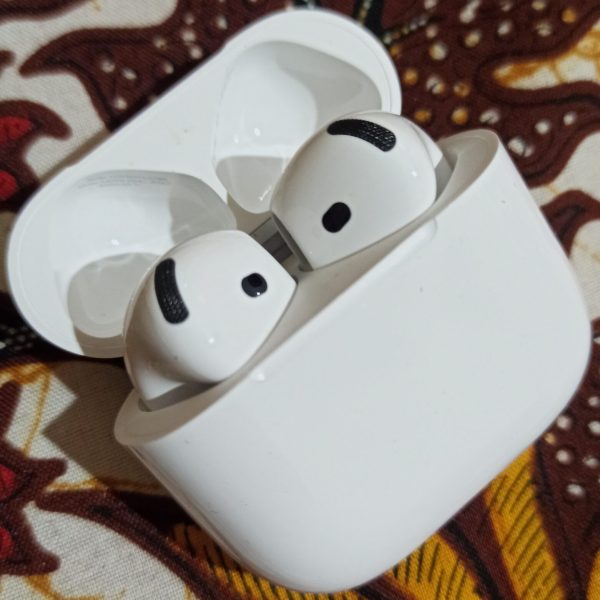 Galaxy Buds Checkmate